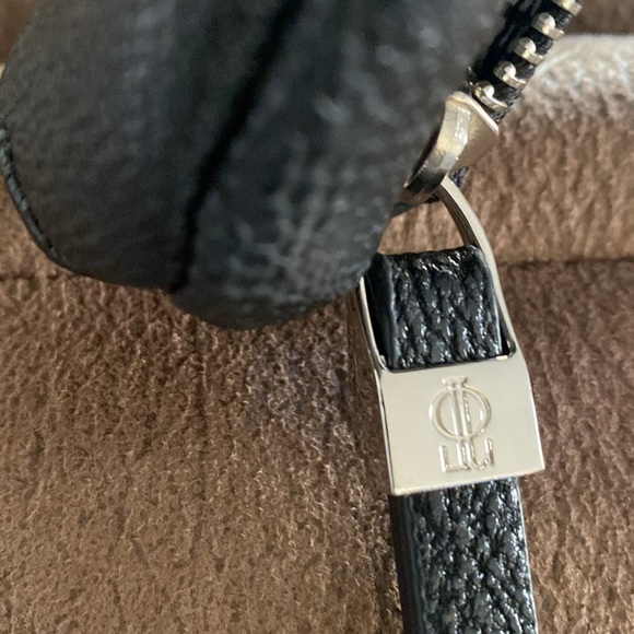 Jennifer Lopez Black Pebble Leather Wristlet EUC - Picture 10 of 13